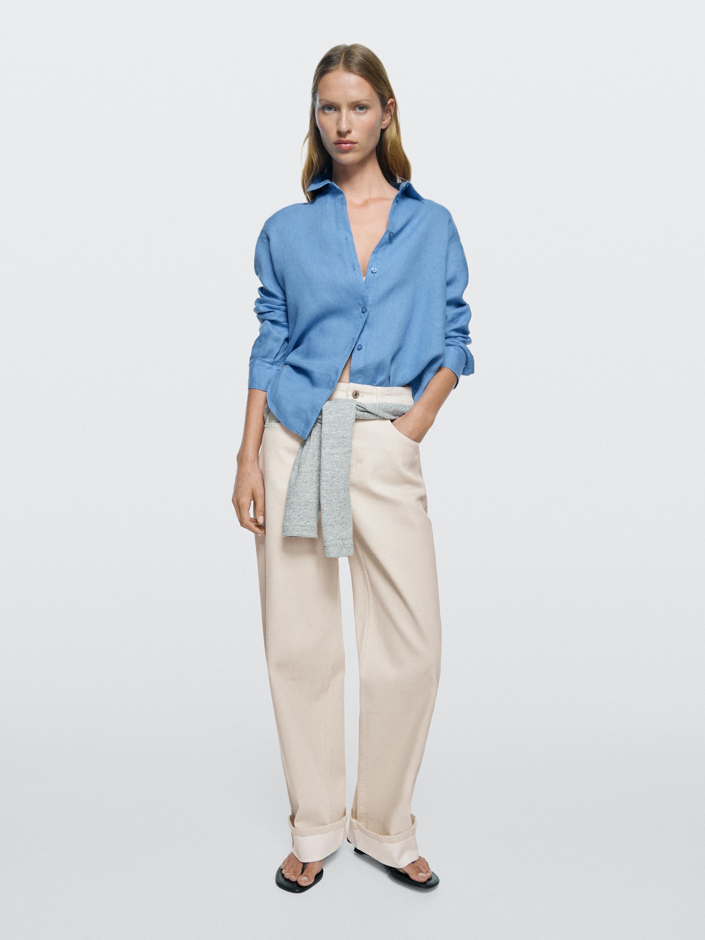 Straight-leg jeans with turn-up hems